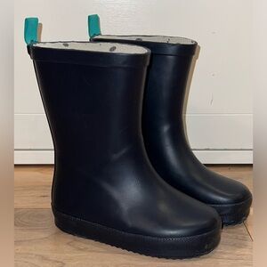 Ten Little Navy Rainboots Size 10